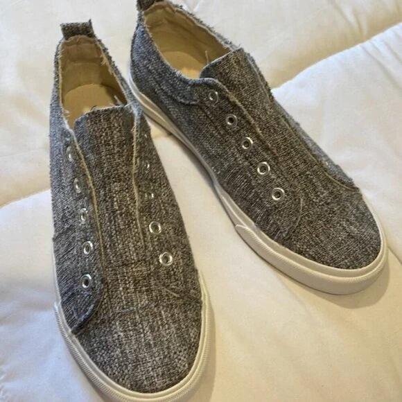 Corkys Gray Slip-On Sneakers | Size 8 | Never Worn | Pink Sole | Casual Comfort - Picture 1 of 7